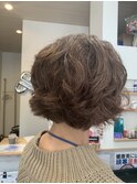 ショートボブ