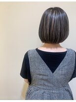 アルティーナ(altina)&nbsp;ハイ&ローライトの立体感ボブ