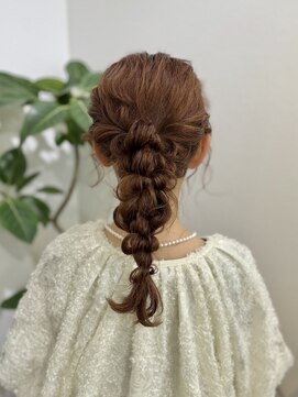 編みたらしアレンジヘア