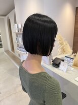 エメ 小山(Aimer)&nbsp;切りっぱなしボブ×アッシュグレー