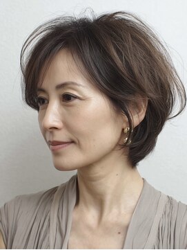 ハーツ(Heart's) 白髪ぼかし脱白髪染め似合わせショートボブ40代50代60代