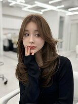 アマトウキョウスマートサロン(AMA TOKYO×Smart Salon)&nbsp;ヘーゼルベージュ　ブリーチなし　レイヤーカット　海外風