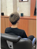 クリスタル(Cristal)&nbsp;刈り上げショートスタイル