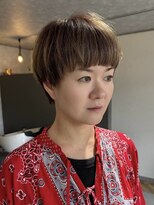 ウル(Ulu.) 30代40代大人マッシュショート白髪ぼかし×多摩センター