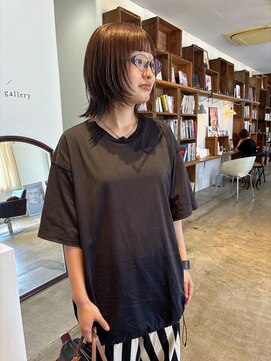 ヘアーアイストゥーレ(HAIR ICI TRE) フェイスレイヤー　ハッシュカットヘーゼルベージュブリーチなし