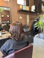 アオイ(Aoi)&nbsp;ふわっと柔らかく♪動きのあるミディアムパーマ