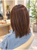ナチュラルレイヤーミディ×透明感ブラウン