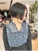大人クール刈り上げハンサムショートセンターパート