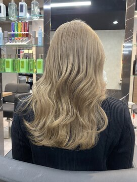 ラピス 大阪心斎橋店(Lapis) ミルクティーベージュ