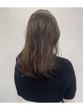 ブロンド(Blonde.) olive beige