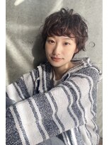 ファム(Fam) ショート　ニュアンスパーマ　くせ毛　ハイライト　代官山　渋谷