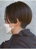 センターパート 刈り上げ 丸みショート ハンサムショート