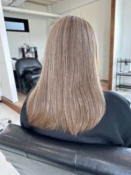 ハーツ(Heart's) 白髪ぼかし/イメチェンヘアスタイル/前髪カタログ/ショートボブ