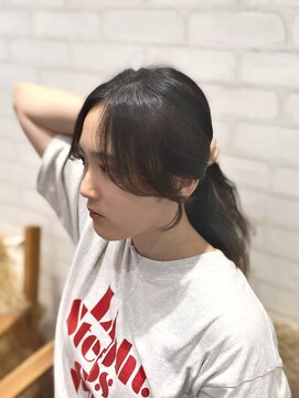 ジーナ 博多(Zina) 【 shiori 】結んでも降ろしてもカワイイ韓国風顔周り♪