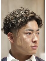 キングスマントーキョー 立川北口店(KINGSMAN TOKYO) アップバング / ツーブロック / スキンフェード 【立川】