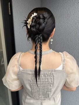 イズミ(izumi) ヘアアレンジ