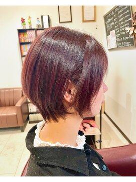 クローバー(Clover) ショートボブ