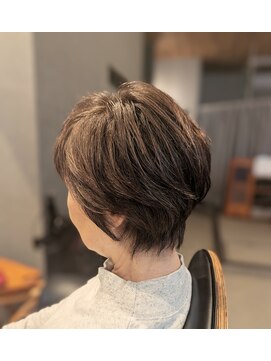 ジャドール 分け目なしショートレイヤー40代50代60代