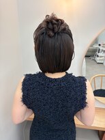 ウブ(ubu) 短くても可愛い!ハーフアップお団子