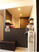アローヘアーサロン(arrow.hair salon)