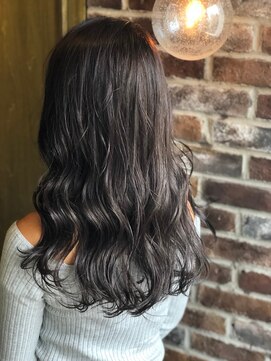 エイミー(Aimee) Aimee ダークグレージュ×ヴェールウェーブ