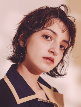 シー(sii) ショートショートでデザインパーマ