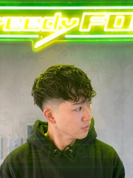 グリーディーフォックス 代々木(Greedy FOX) 韓国マッシュ/センタ-パ-ト/ツイストスパイラル/スキンフェード