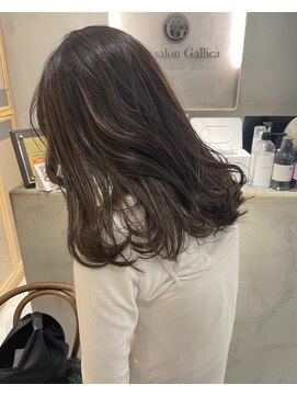 ヘアサロン ガリカ 表参道(hair salon Gallica) 大人かわいいゆるふわウェーブ透明感地毛風カラー