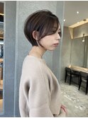 前髪長め大人の雰囲気ショート