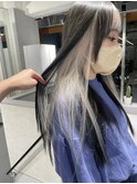 ホワイトインナーカラー　ストレートロングヘアー