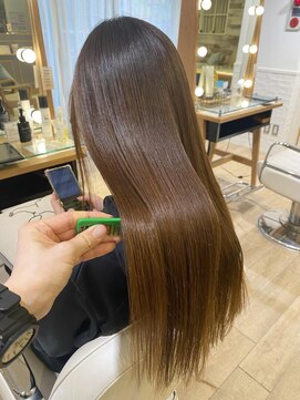 ネオリーブ チロル 横浜西口店(Neolive CiroL.) 美髪縮毛矯正 酸性ストレート 髪質改善 横浜