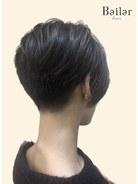 バイラ(Bailar) ハンサムショート