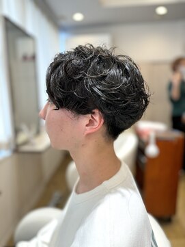 シュヴー 築地(CHEVEUX) 好印象！黒髪センターパートパーマ