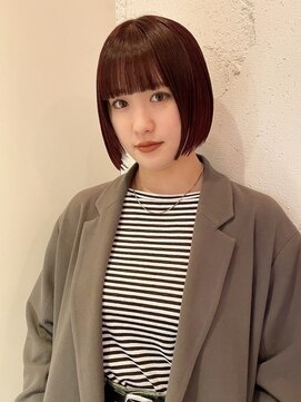 ルーム(Loom.) ボルドーカラー切りっぱなしボブ