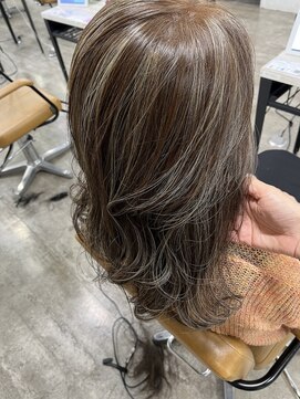 プライズ アイリス 池袋東口店(prize Iris) 白髪ぼかしハイライトケアカラー池袋