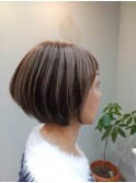 ショートボブ