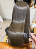 髪質改善 オリーブベージュ 透明感カラー