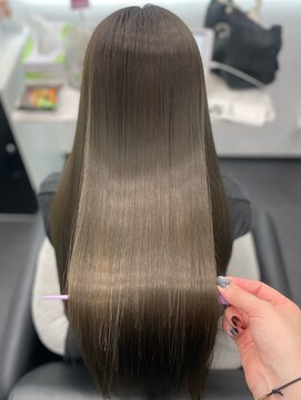 ピリオド 松阪(Period.) ロングヘアー　オリーブベージュ　髪質改善 Period.松阪