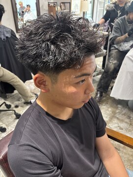 スパイキーショート×ピンパーマ