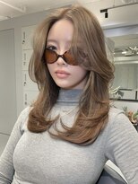 トイ(TOI)&nbsp;海外レイヤーカット/ブリーチなしダブルカラー/ヘーゼルベージュ