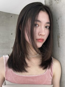 ロン(ron) 酸性ストレート/ミディアムレイヤー/透明感カラー/レイヤー