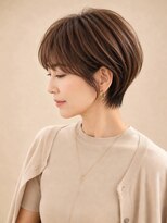 アビリタ(abilita) ショート 丸みボブ ウルフ ひし形ショート 透明感カラー 40代