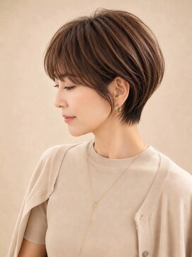 アビリタ(abilita) ショート 丸みボブ ウルフ ひし形ショート 透明感カラー 40代