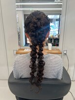 バルべス トーキョー(BARBES TOKYO)&nbsp;ゆるふわポニーの編みおろし【清板】
