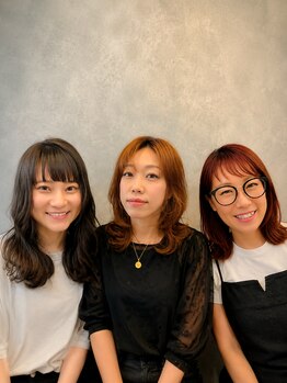 ブルー 青葉台(BLUE)の写真/スタイリスト全員、お母さん美容師◎女性ならではの細やかな気遣いと親しみやすさで気軽に相談できます♪