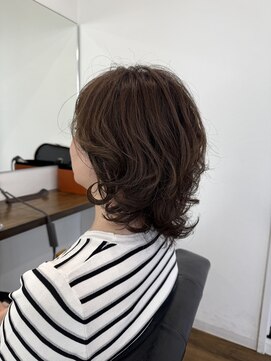 ログ(Log) 外ハネパーマ