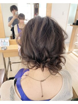 アンフィドットドゥルドゥ(AnFye.dueldo) 【AnFye.dueldo]ふわふわパーティーヘア