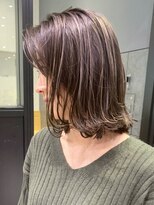 アイティー バイ アルバム 中野店(IT by ALBUM)&nbsp;ハイライトミディ_ローライトスリークボブ厚めバング_ba286301