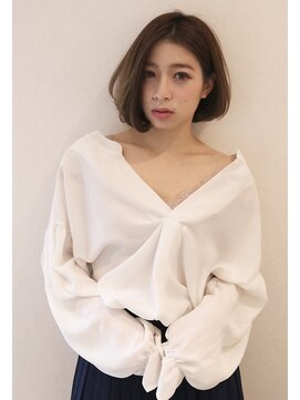 アンビエンテ(ambiente) 大人ショート ショートボブ アッシュベージュ