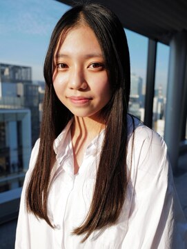 アレンヘアー 名古屋店(ALLEN hair) センターパート_ナチュラルストレートヘア